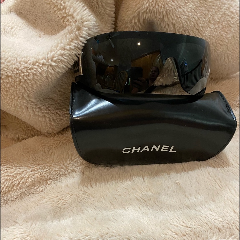 Rare Chanel Wraparound BlackSunglasses w/Silver CC